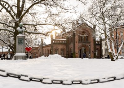 La Catedral de Oslo en Invierno